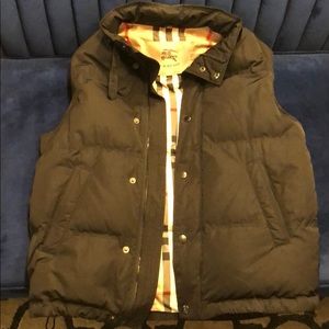 Burberry puffer down vest (M)